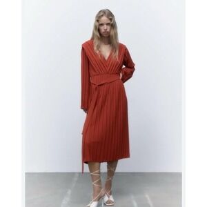 Zara‎ Pleated Midi V-neck flowy a line long Sleeve Dress Rust Orange Small NWT
